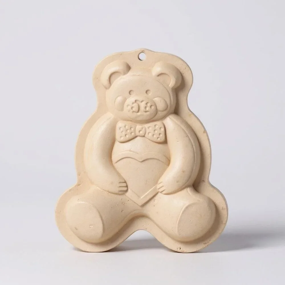 The Pampered Chef Teddy Bear Cookie Mold Vintage 1991 Tan Heart‎ Stoneware